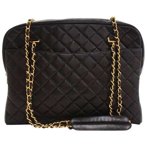 large chanel shoulder bag